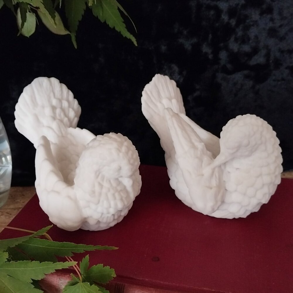 Pair Vintage Italian Santini alabaster doves